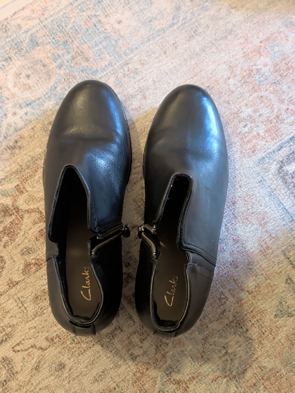 NWOT Clarks Black Leather Ankle Boots - Picture 2 of 6